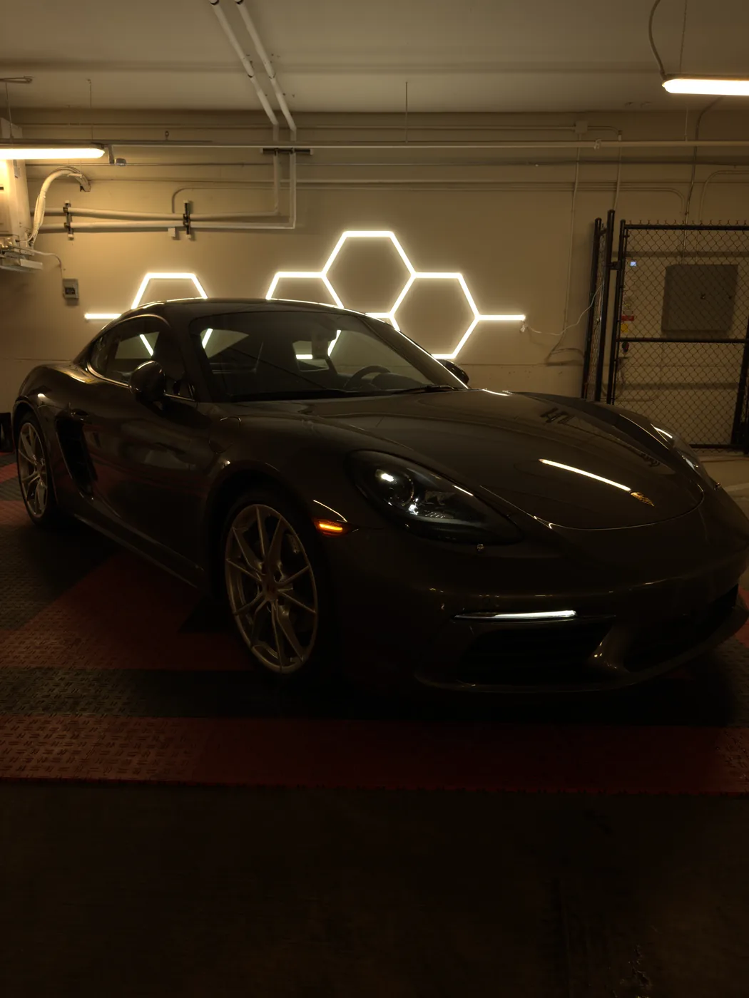 Detailed Porsche 718 in the Apollo shop